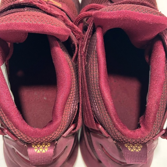 Men's Nike LeBron Soldier 9 Premium Basketball Shoes Sneakers Sz 10 Deep Garnet - Picture 9 of 10